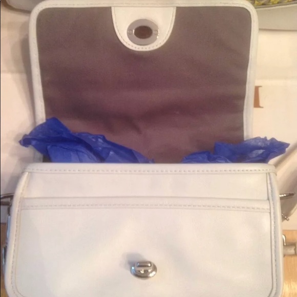 Coach Woven Legacy Tanner tote+crossbody Tassels - Picture 5 of 8